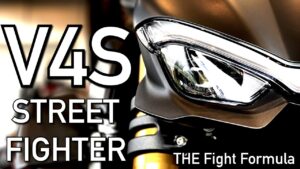 納車【ストリートファイターV4S】ステルス感が恐ろしいV4S ドゥカティ