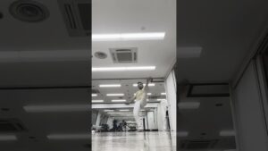 身長200cmを倒せる⁈サソリキックッ#shorts #鉄拳7 #格ゲー #ストリートファイター5 #体操 #アクロバット #ダンス